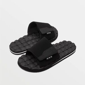 Volcom Men's Recliner Slide Sandals in Black/White Size 10 Casual Comfort Grunge